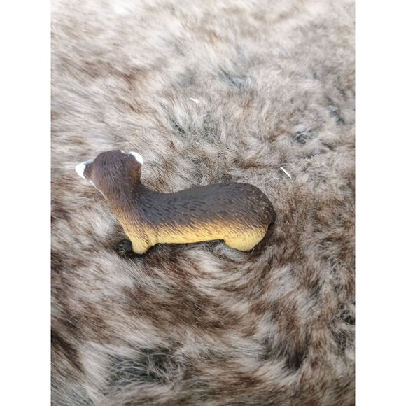 Miniature Ferret Figurine Brown & White Hand-Painted‎ Collectible Toy Animal - Picture 2 of 5